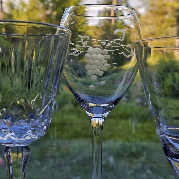 Mismatched Wine Glassware Collection set/4 vintage cut mixed cocktail glasses - Picture 7 of 9